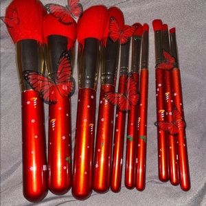 Makeup brushes